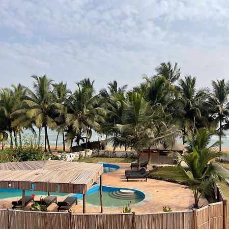 Hotel Afiki à Elmina Extérieur photo