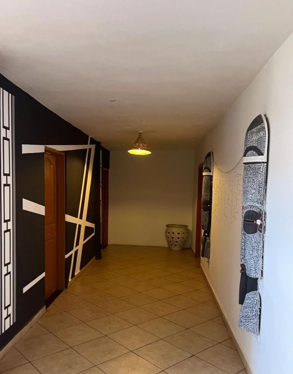 Hotel Afiki à Elmina Extérieur photo