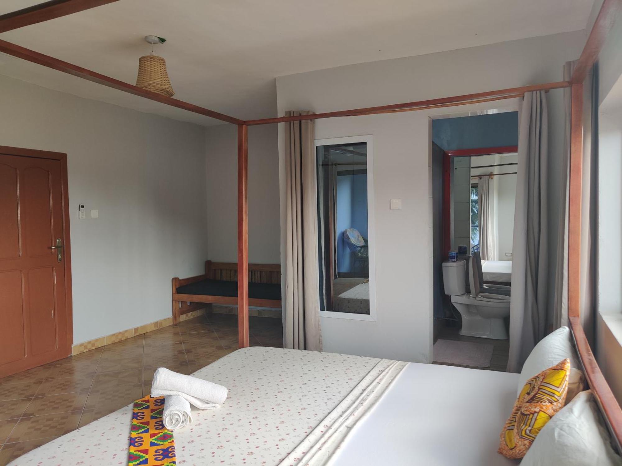 Hotel Afiki à Elmina Extérieur photo