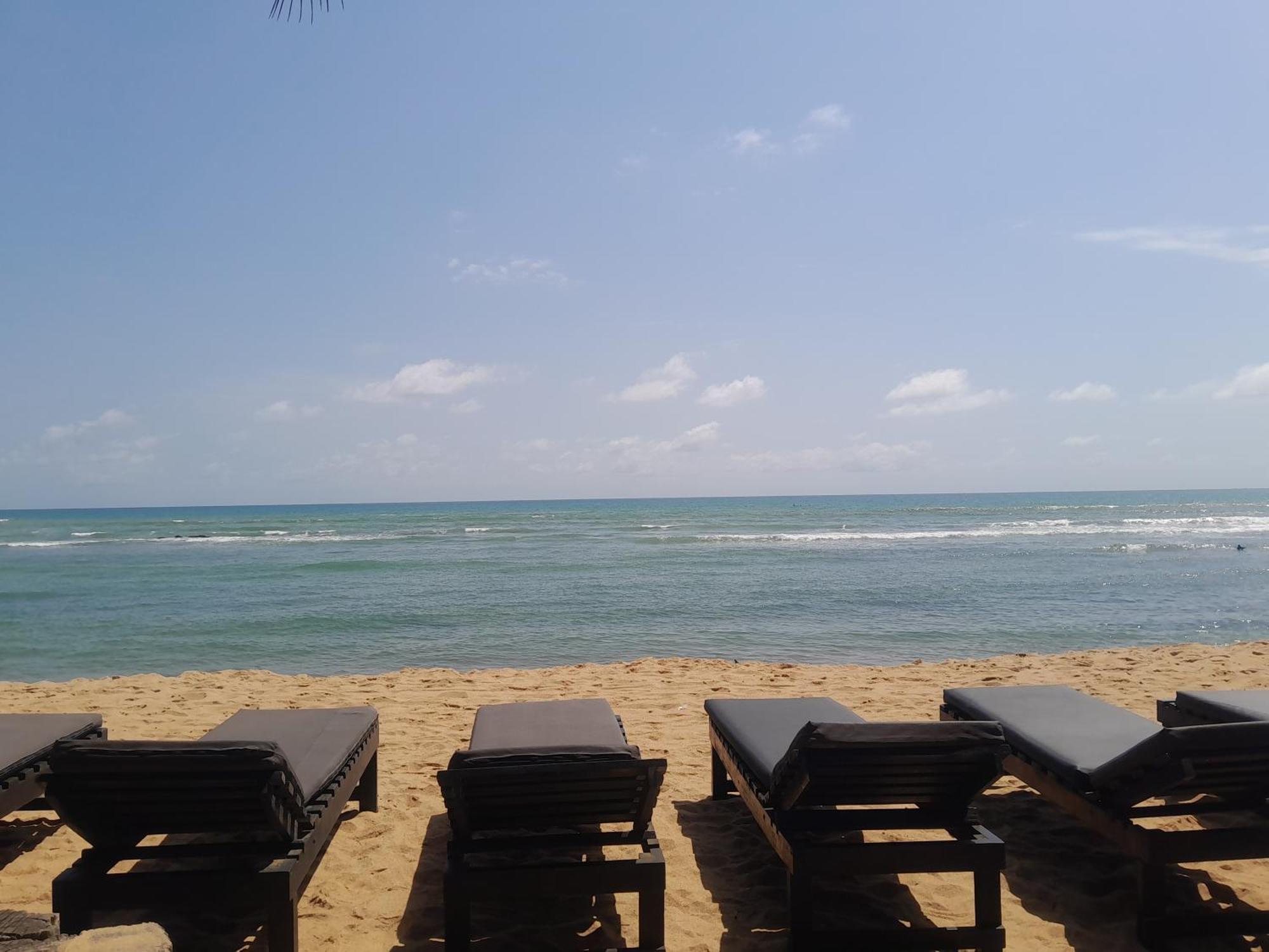 Hotel Afiki à Elmina Extérieur photo